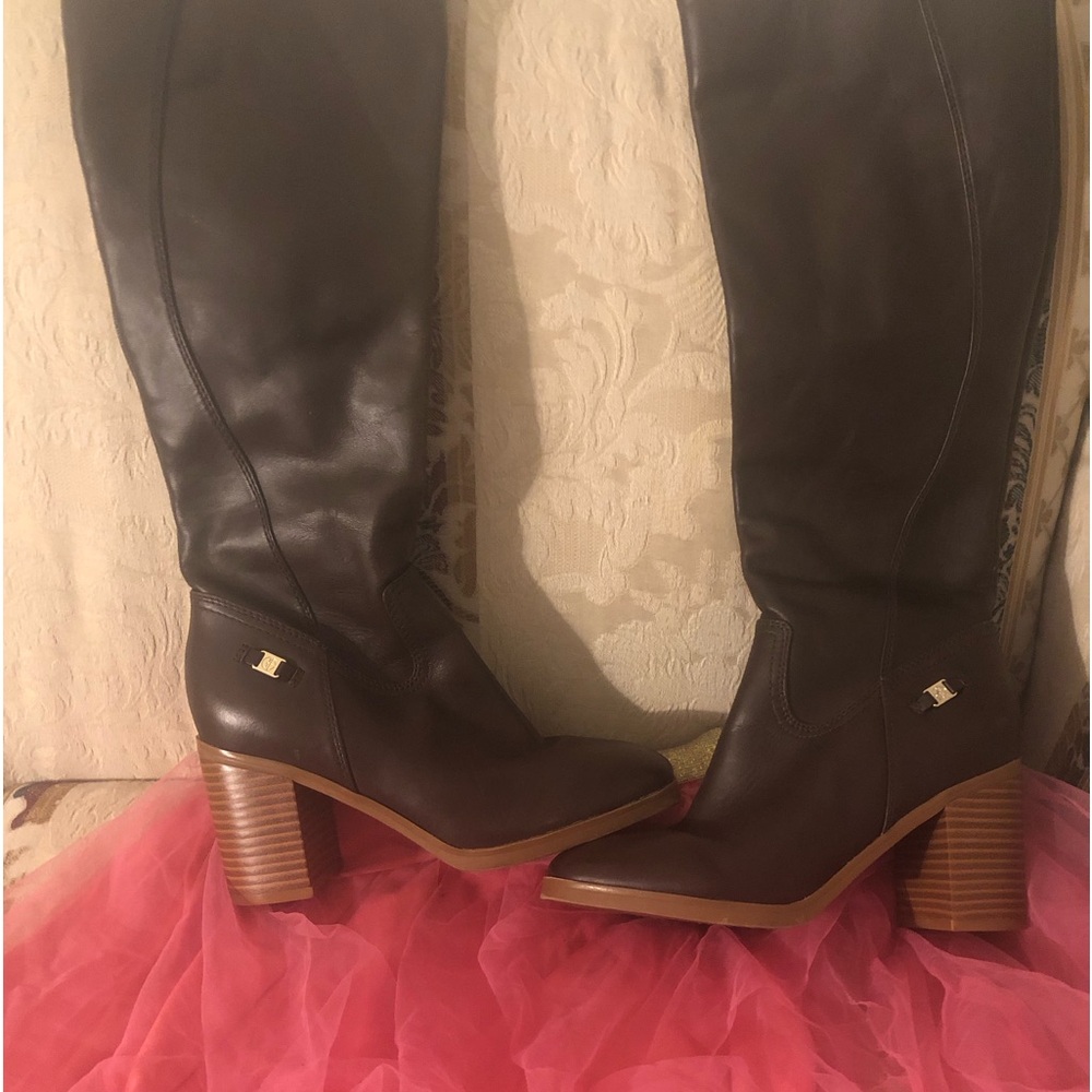 Brown Knee high boot